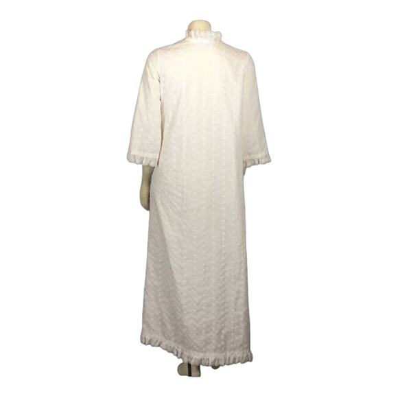 Vintage 1960s Chiha by Jaconelli Eyelet Cotton Robe for Bergdorf Goodman medium - Picture 8 of 13